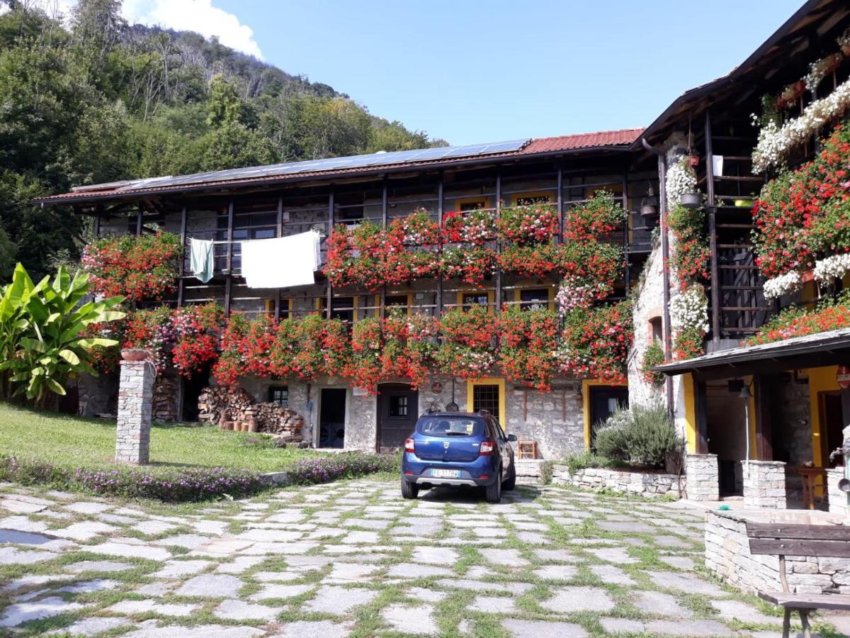 B&B La baita delle coccinelle Varallo Esterno foto